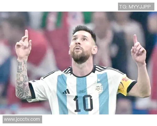 足球历史上最伟大的球星：从贝利到梅西的传奇之路与影响力解析